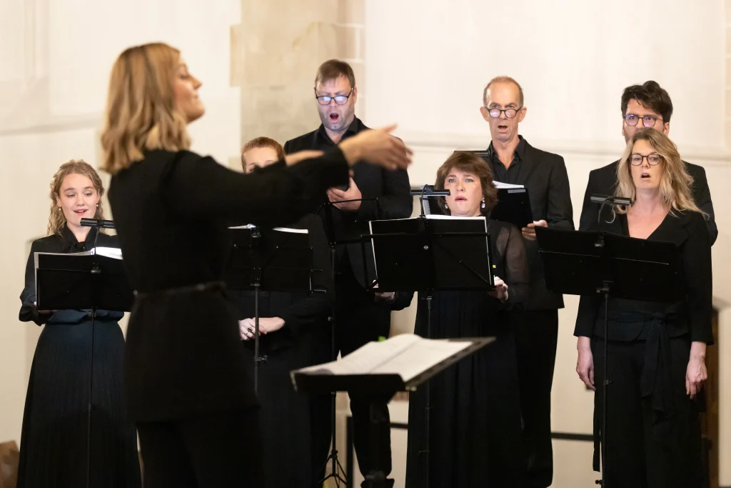 Dirigent Krista Audere en Cappella Amsterdam